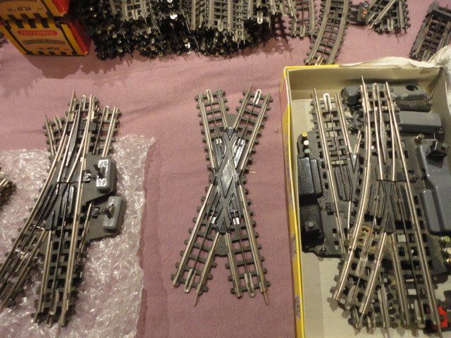Trix Modellini di ferrovie: Trix Express Kartongeleise viele Weichen – Usato da Wittenwil venduto da trixmartin 8