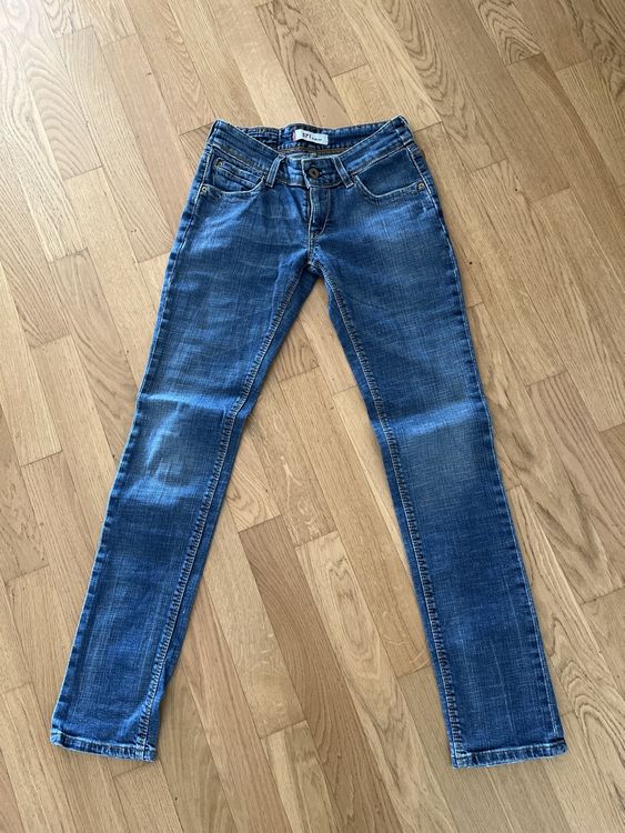 Levis 571 slim outlet fit jeans