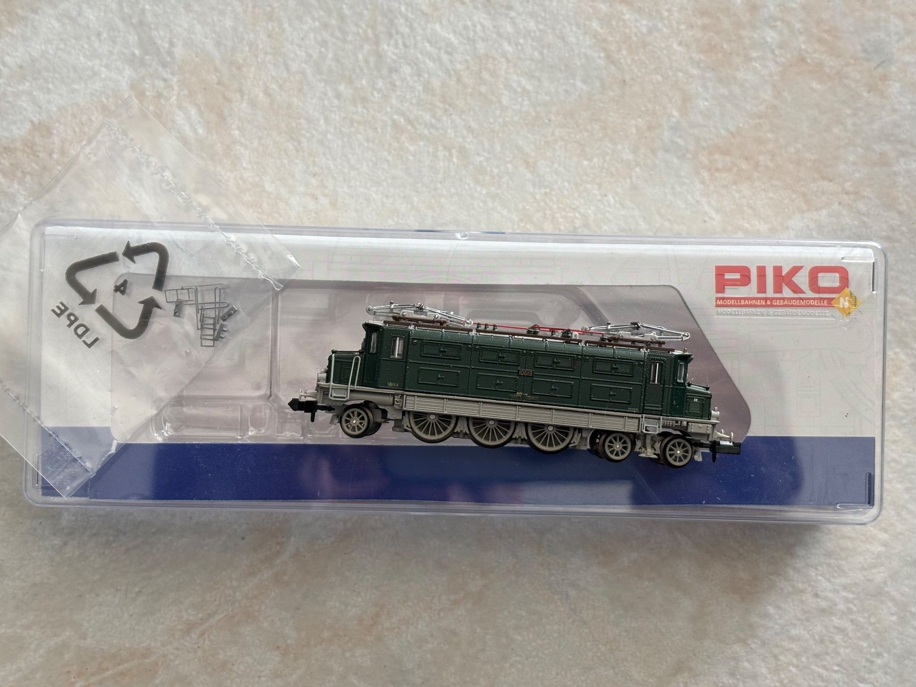 Piko Modellini di ferrovie: Piko 40323 Elok Ae3/6' Grün SBB – Nuovo e nell'imballaggio originale da Hauterive NE venduto da eriamch 2