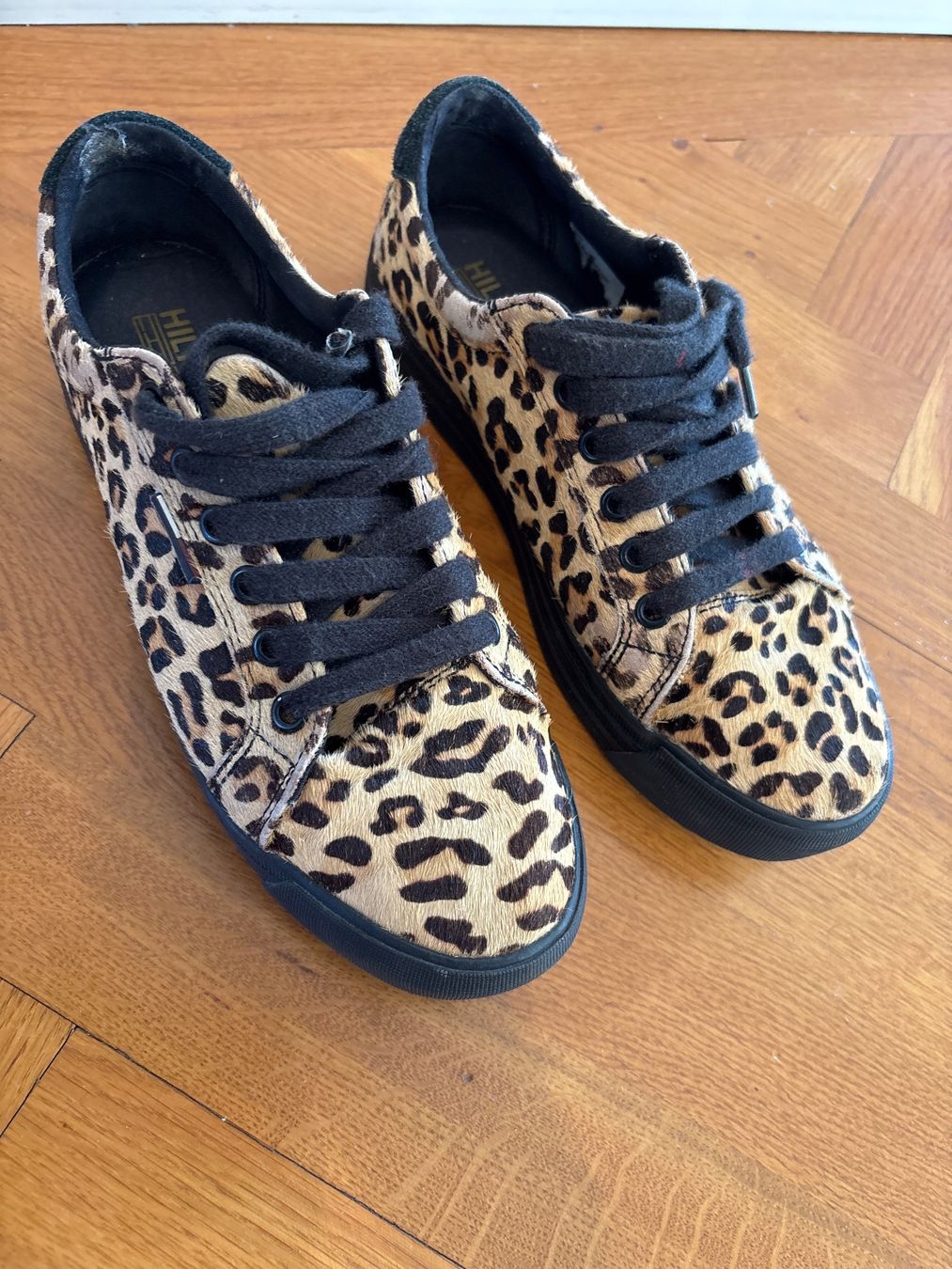 Tommy Hilfiger Scarpe da uomo: Hilfiger Denim Sneakers Gr. 38 – Usato da Zürich venduto da Ksenia_RBR