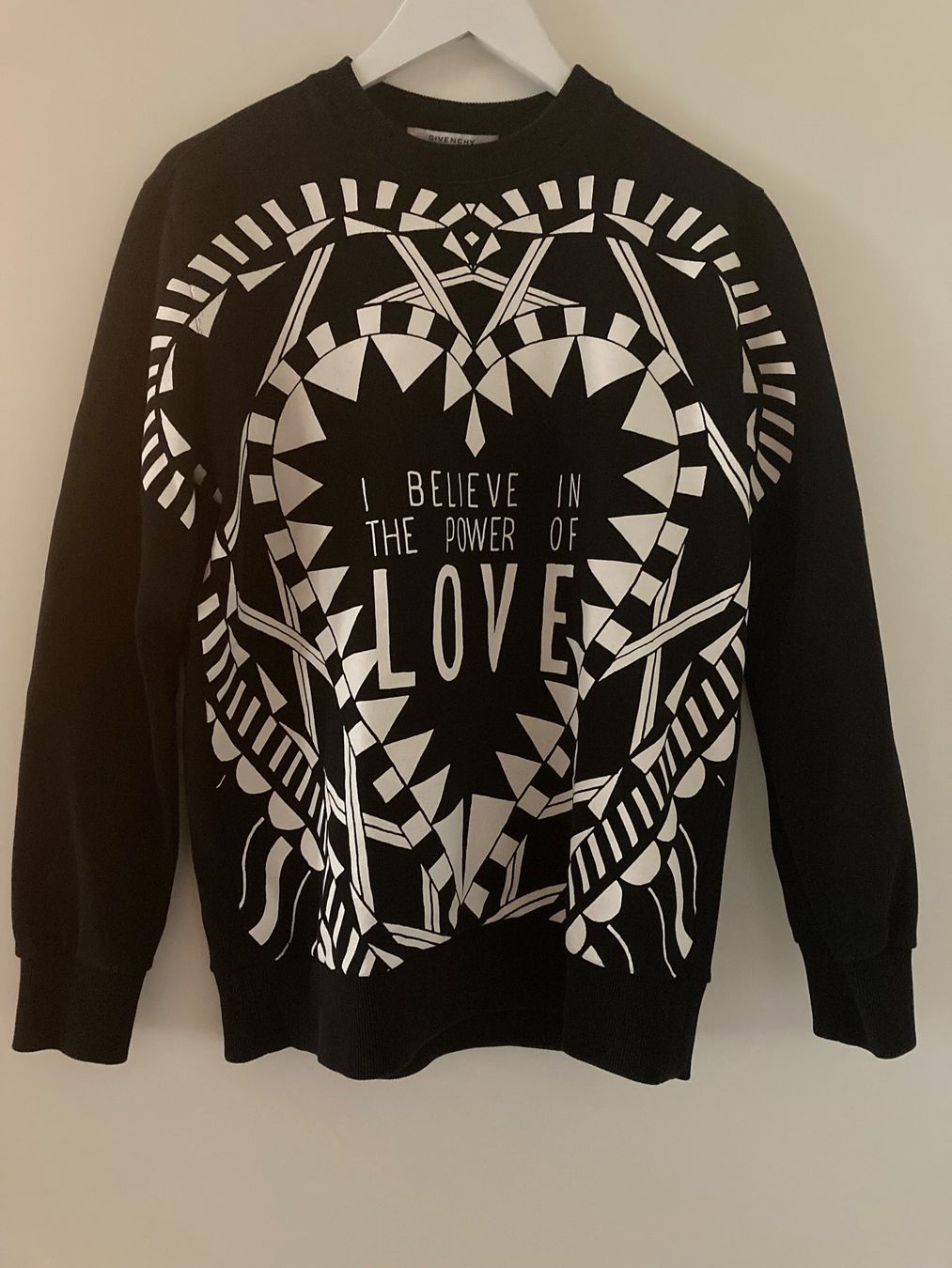 Givenchy Maglioni & Felpe: Givenchy Pullover, Schwarz, Grösse XS - Neuwertig! – Usato da Zürich venduto da Timbera