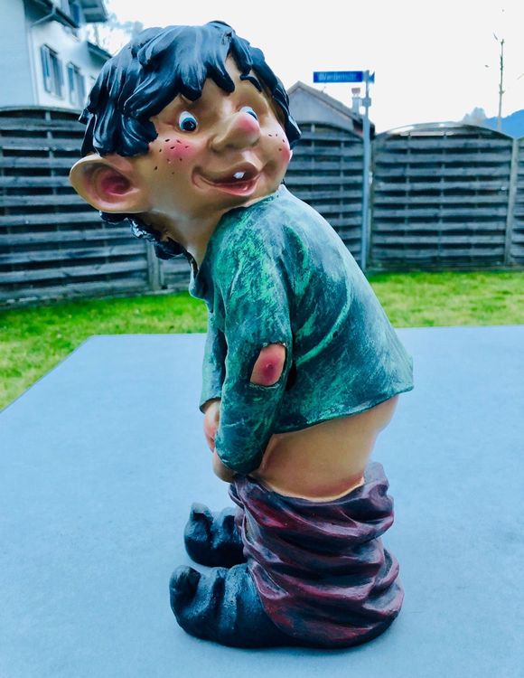 Freche & lustige GartenFigur Kaufen auf Ricardo
