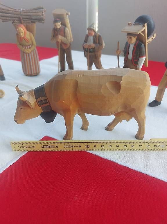 Figurines: Huggler Brienz Holzbildhauerei Komplett oder Einzel – D'occasion à Bremgarten AG par marcelbu62 4