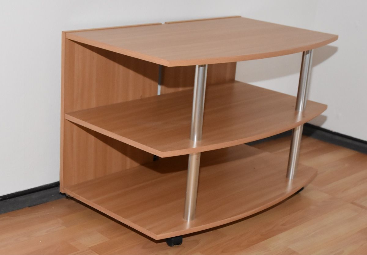 Mobili TV: TV-Möbel/Tisch, Holz, Buche Dekor, mit Rollen – Usato da Zürich venduto da sim_ws79 1