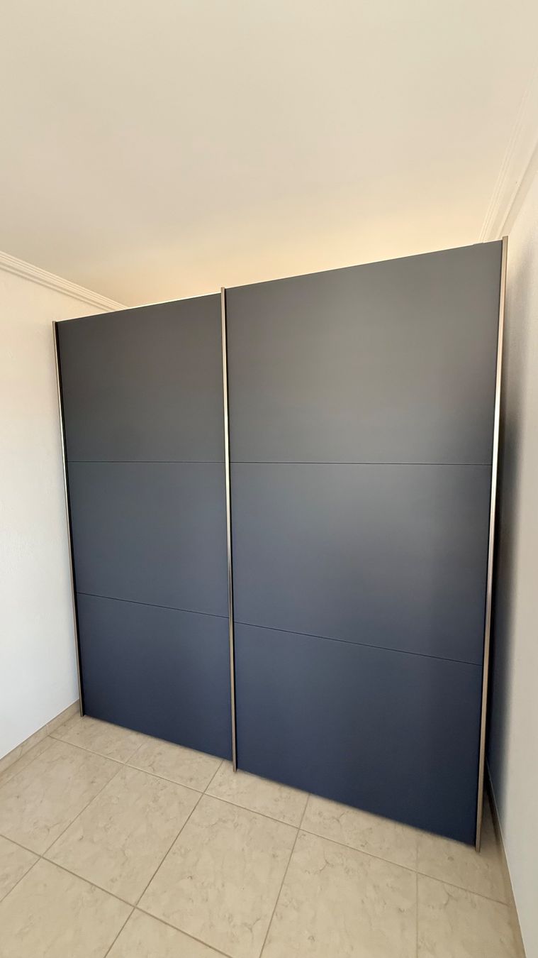 Pfister Armadi: Armoire dressing pfister état neuf – Usato da Rüschlikon venduto da Vista148 1