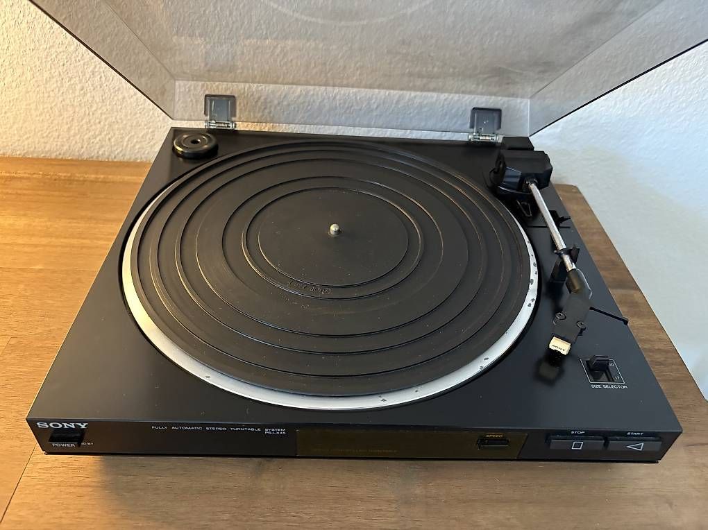 Sony Plattenspieler: Plattenspieler Vinyl – Gebraucht aus Bern von kaschmir0