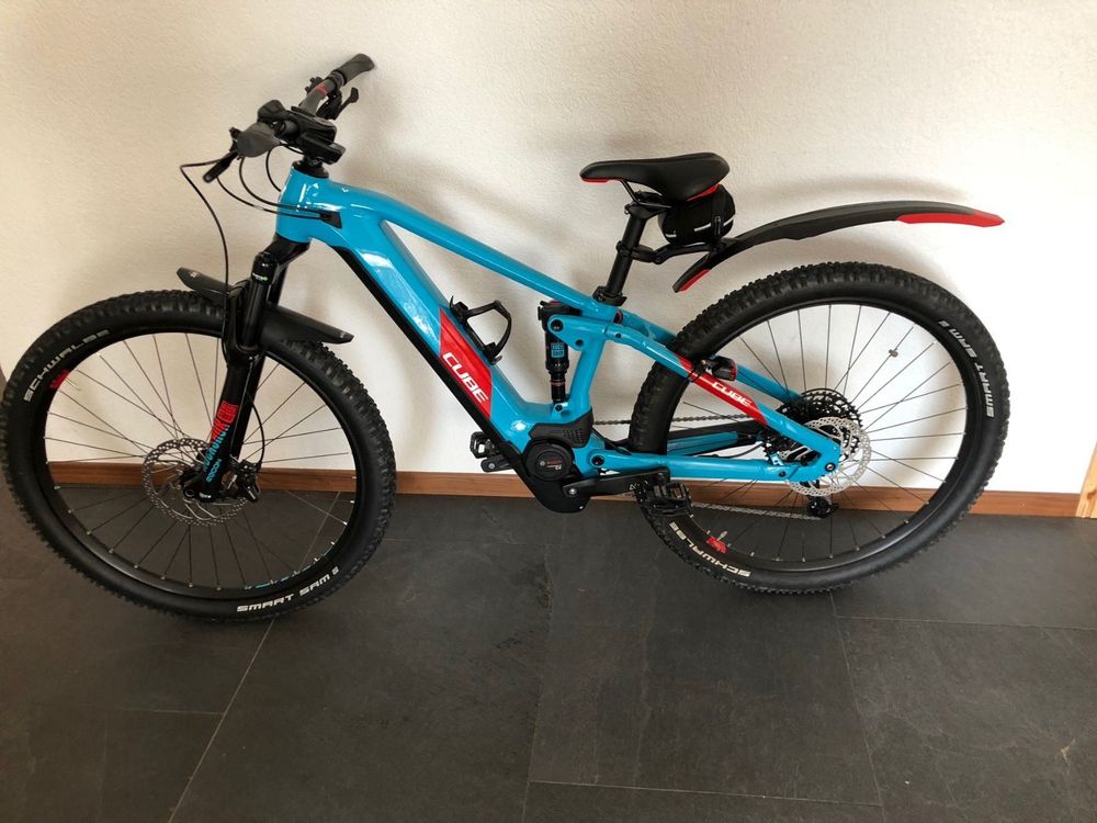 cube stereo hybrid dual battery