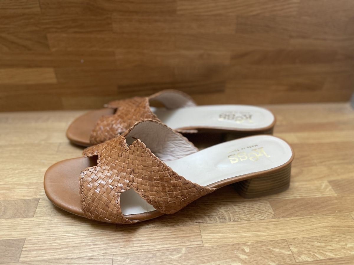 Damenschuhe: Kess Leder Sandalen Gr. 41 – Neu (gemäss Beschreibung) aus Zürich von Mary233 1