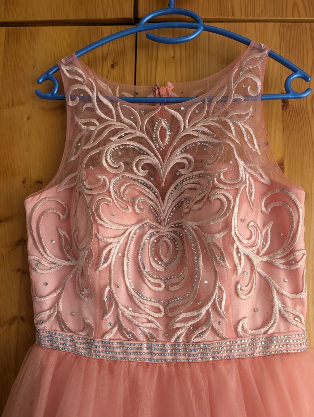 Vestiti: Wunderschönes Kleid in edlem Lachston – Usato da Besenbüren venduto da ram_z8pp 3