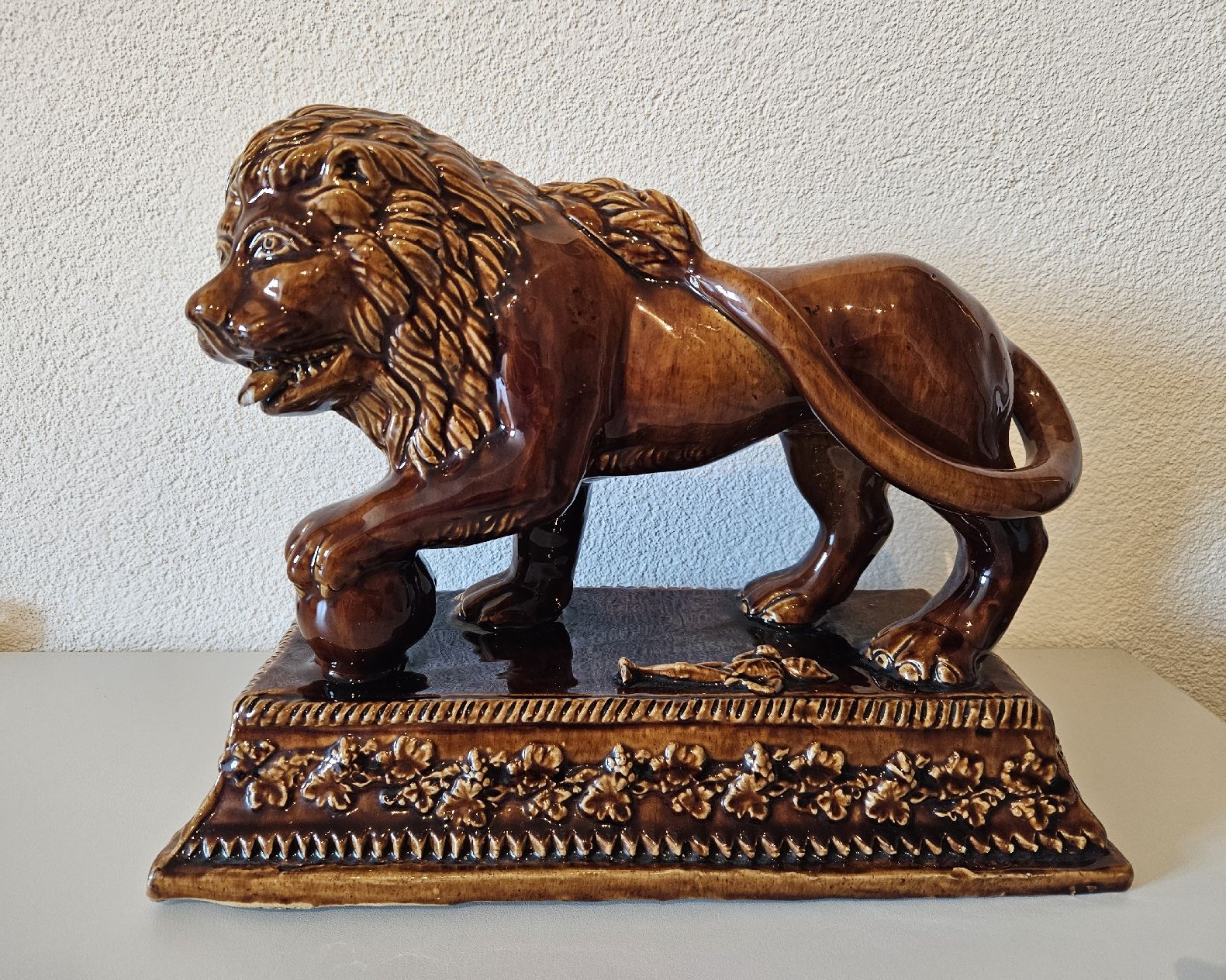 Sculture & Statue: Keramik Löwe Antik – Usato da Hauptwil venduto da Schwertfisch24