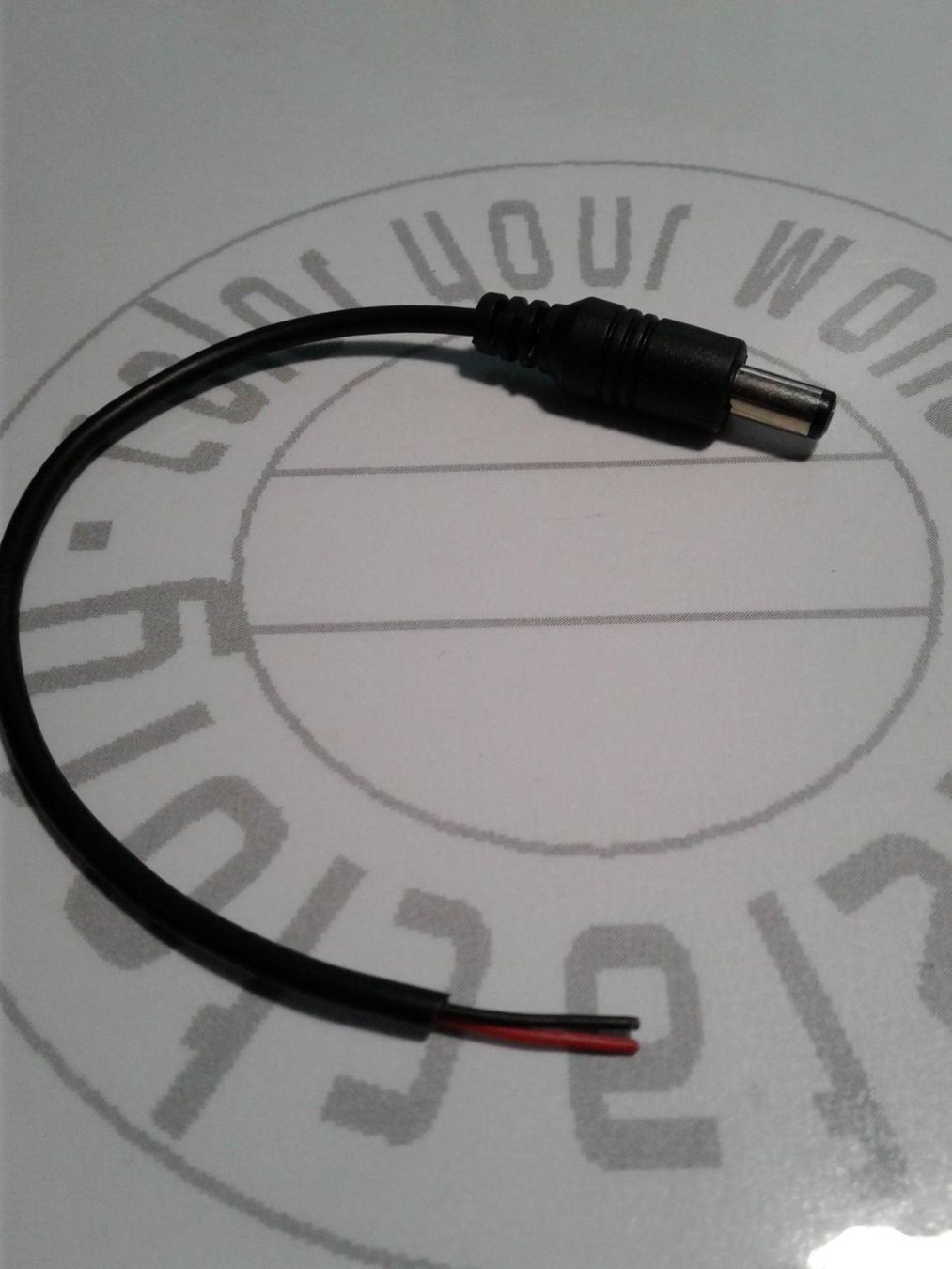 Elektronikbauteile: DC-Anschluss male 5.5x2.1mm – Neu und originalverpackt aus Luzern von Salefactory