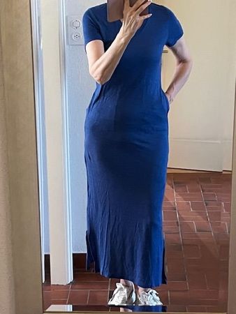 Kleid von Notshy - blau, lang, Grösse XS, NEU mit Etikette