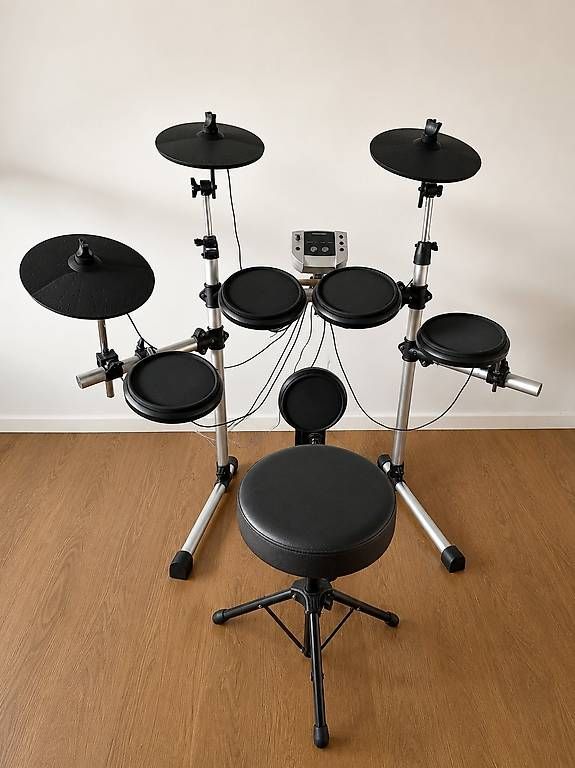 Strumenti musicali: Millenium MPS-150 batteria elettronica completa  come nuova – Usato da Chiasso venduto da bal_cwl6