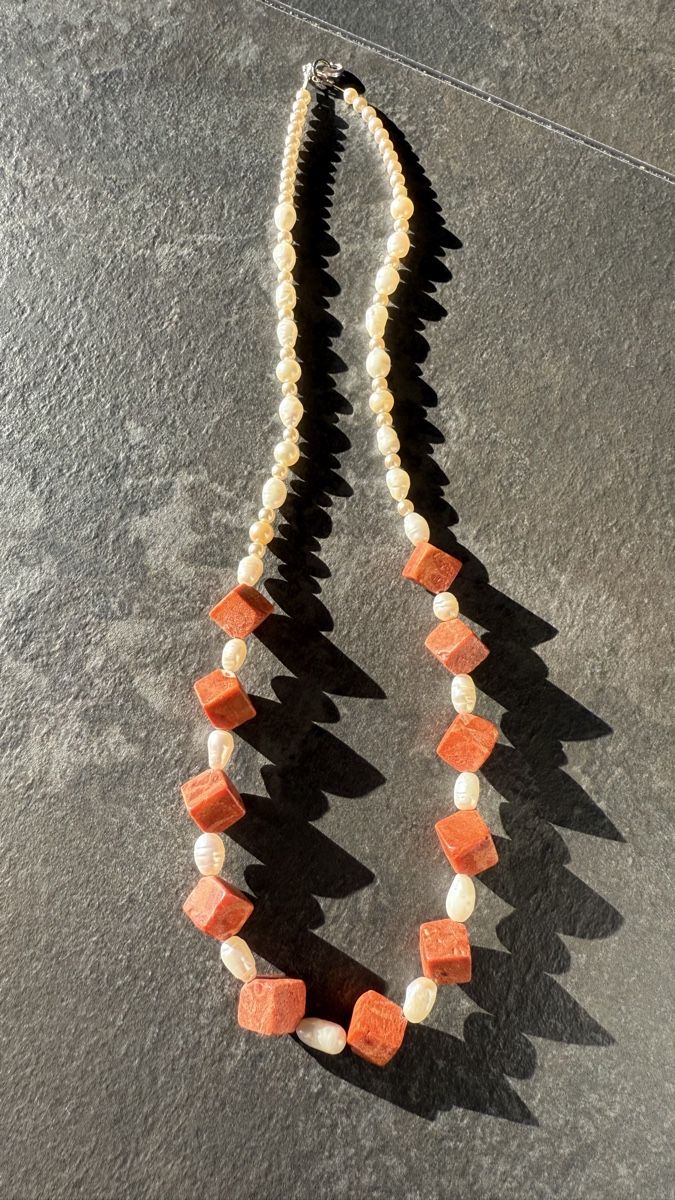 Colliers: Collier perles et corail ! Élégant, parfait ✨ – D'occasion à Nyon par stylevintage79 3