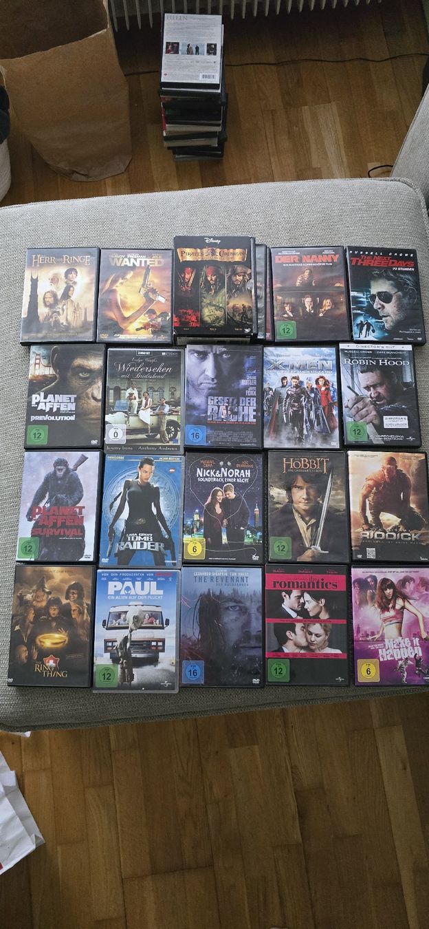 Tutti i DVDs: DVD Sammlung - 42 stk – Usato da Bern venduto da Fabiian12