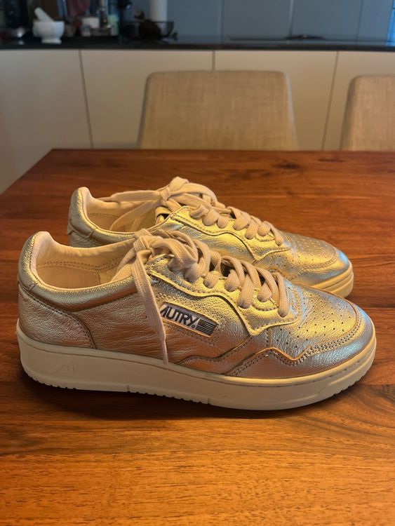 Autry Sneaker Gold 39 (neu) | Kaufen auf Ricardo