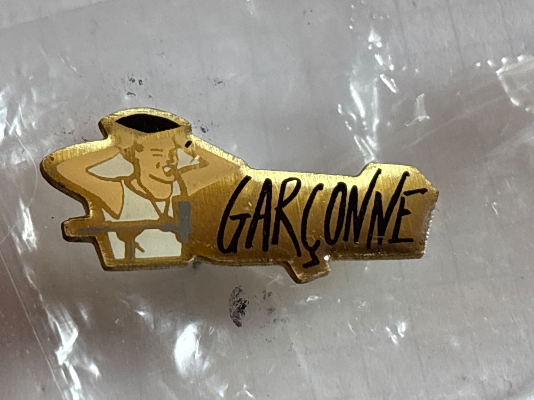 Plaketten & Abzeichen: Pin Garconne – Gebraucht aus Lützelflüh-Goldbach von NicoleL.