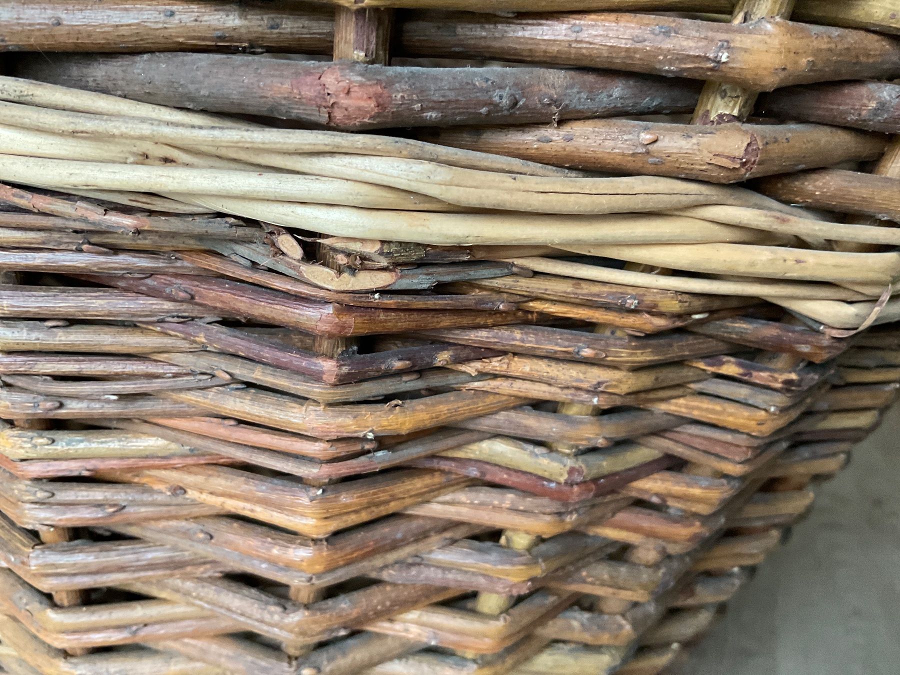 Altro per la casa: Grosser Weidekorb handmade – Usato da Uhwiesen venduto da cinnaj 5