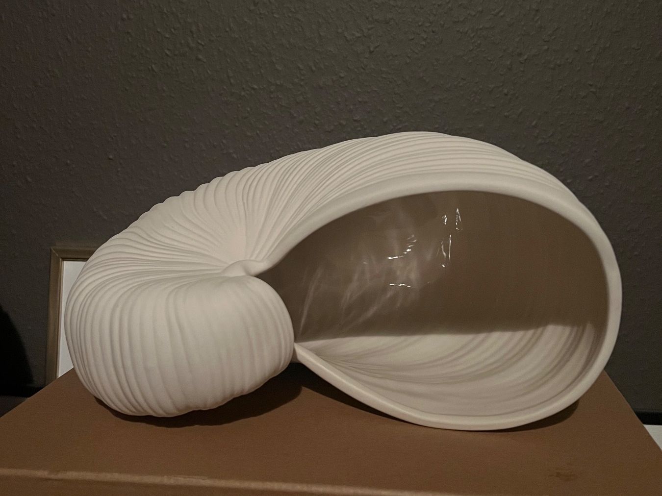 Ferm living Vasi & Recipienti: Ferm Living Shell Pot / Vase – Usato da Kreuzlingen venduto da meh_yw9m 1