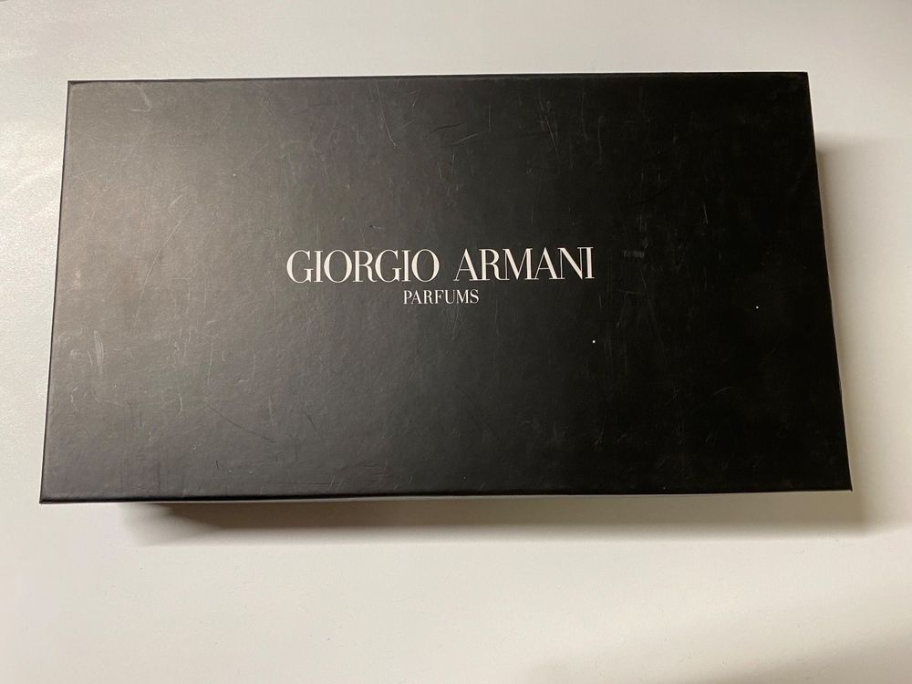 Giorgio Armani Necessaire in Original Schachtel Kaufen auf Ricardo