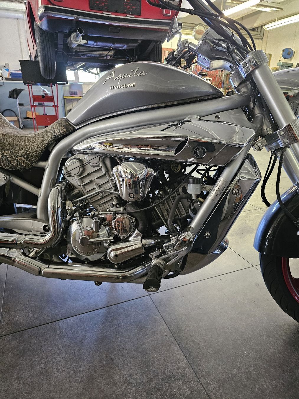 Hyosung Chopper: moto Hyousung 650 cc – Usato da Lugano venduto da mitico59 3