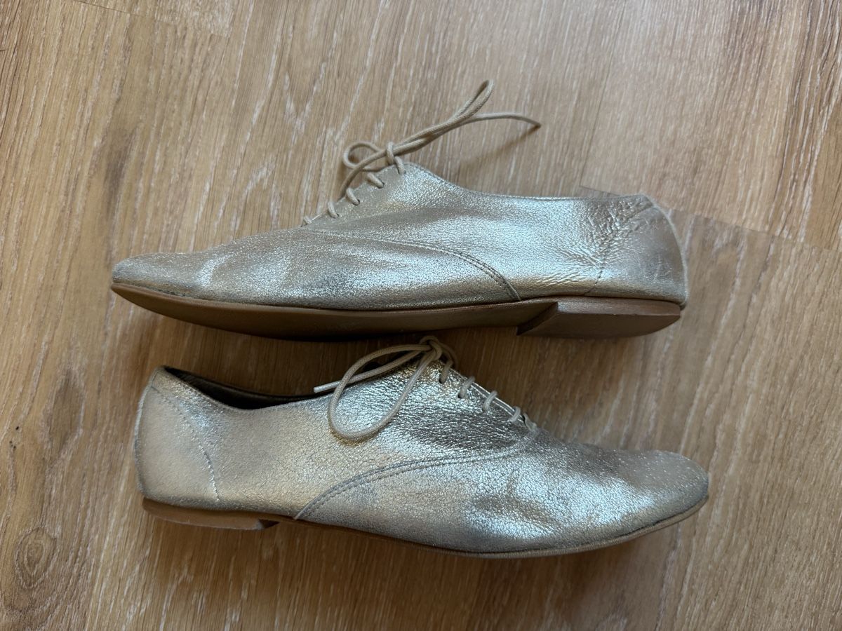 Scarpe da donna: Derbies doré irisé cuir ? Eden, p.39 – Usato da Tavannes venduto da Thriftshop 1