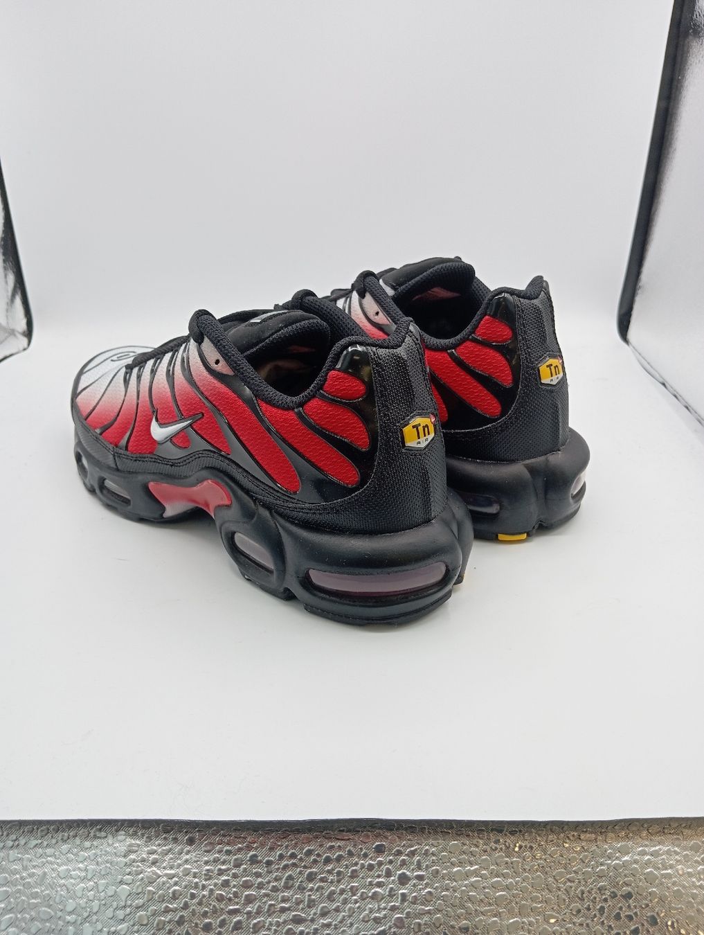 Nike Herrenschuhe: Nike Air Max Plus (EU40) – Neu und originalverpackt aus Schaffhausen von outlez 5