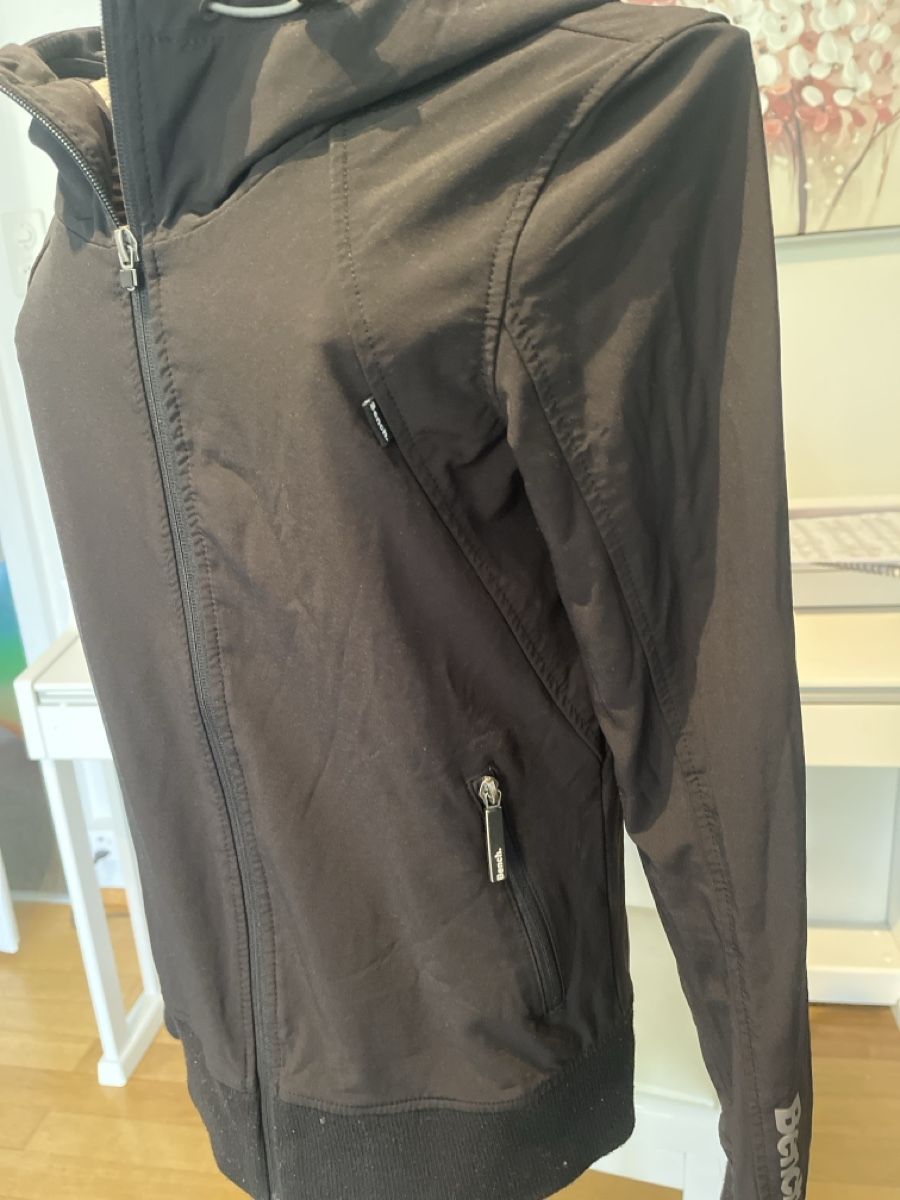 Bench Jacken: Bench Jacke schwarz, M – Gebraucht aus Solothurn von Bobesch08 1