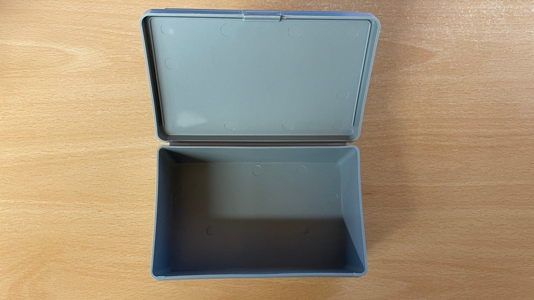 Contenitori & Simili: Kunststoffbox Plastikbehälter mit Scharnierdeckel 55mm hoch – Nuovo (secondo la descrizione) da Glattfelden venduto da cybermaxx