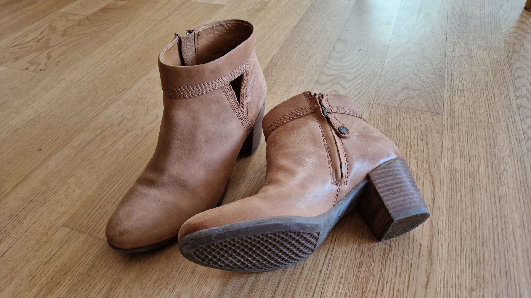 Geox Damenschuhe: Bottines Geox – Gebraucht aus VEVEY von sar_j898