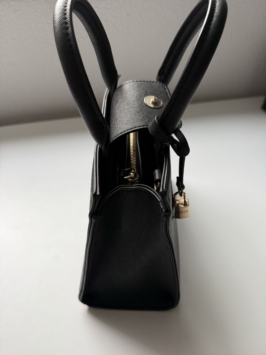Guess Borse da donna: Handtasche – Usato da Sissach venduto da SwissD 4