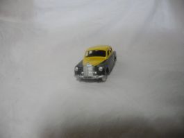 CIJ  MERCEDES 220    1:43   RESTAURIERT