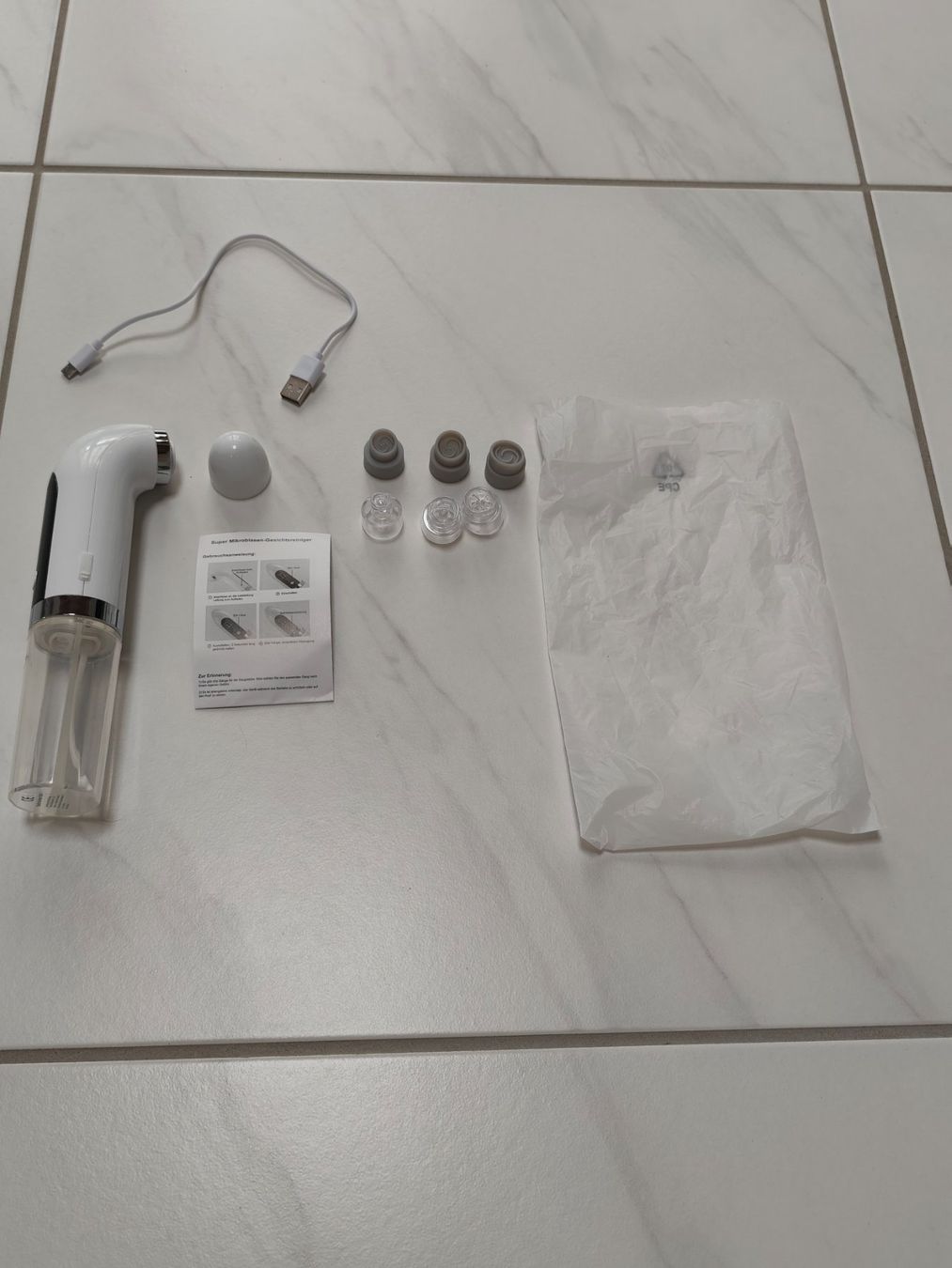 Cura del viso: Gesichtsreiniger mit Microblasen, neu, komplett – Nuovo (secondo la descrizione) da Eschenbach LU venduto da Orchi