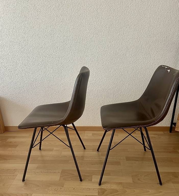Sedie: 3 gebrauchte Stühle gratis zum Abholen – Usato da Wallisellen venduto da katharina.h 2