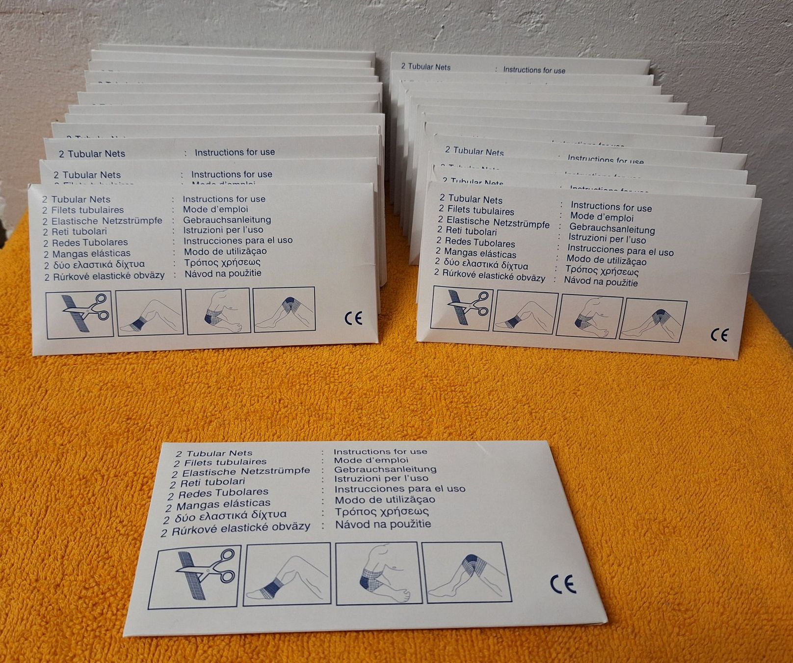 Kit di pronto soccorso: Neu:  24 Packungen elastische Fixiernetze, dehnbar – Nuovo e nell'imballaggio originale da Muri AG venduto da Edlerweiss