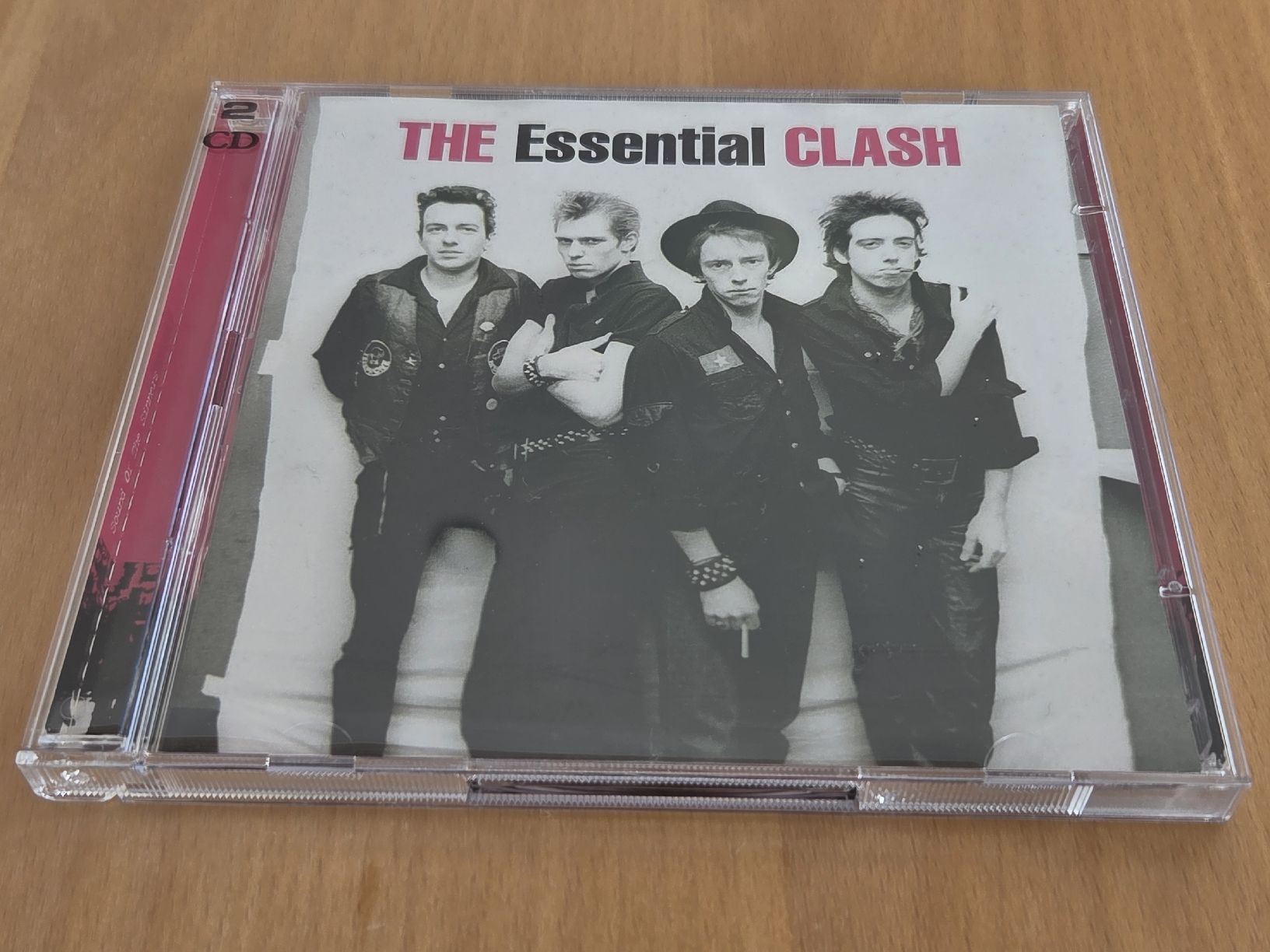 CDs: Clash - The essential- Best of 2 CD – Neu (gemäss Beschreibung) aus Troistorrents von Syrocks 2