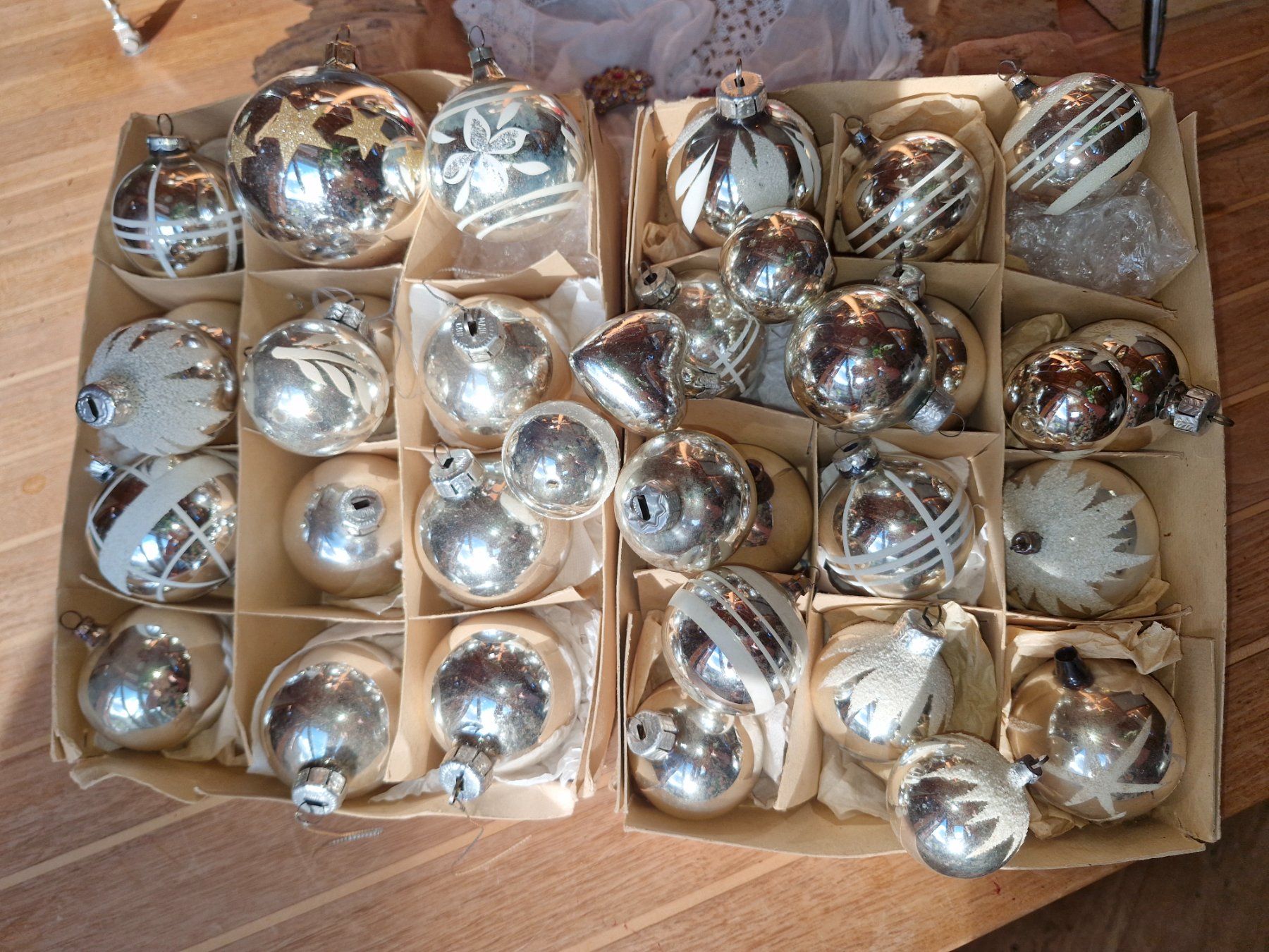 Tutte le decorazioni: alter Christbaumschmuck – Usato da Guarda venduto da rue_bpd7 1