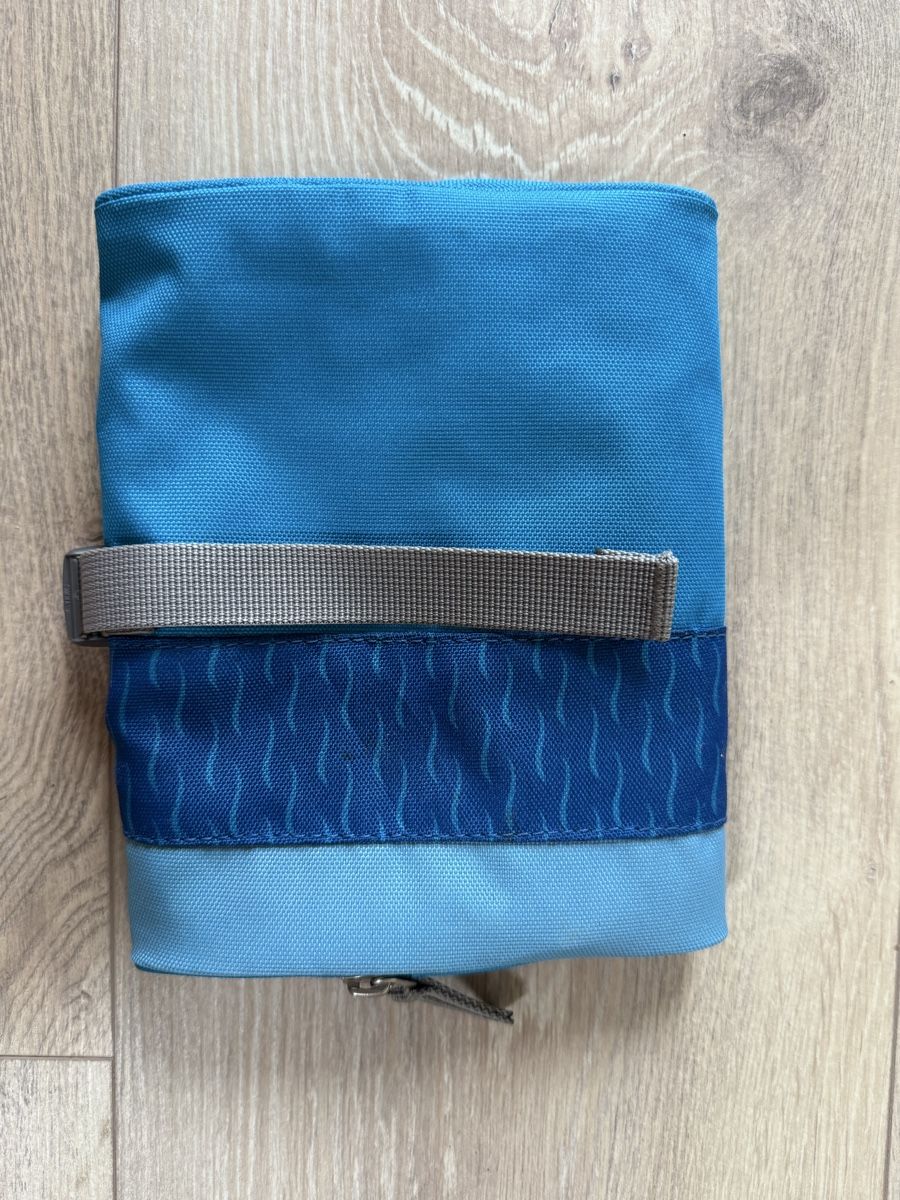 Deuter Kosmetikkoffer: Deuter necessaire in blau – Gebraucht aus Sarmenstorf von Nathaliie_21 2