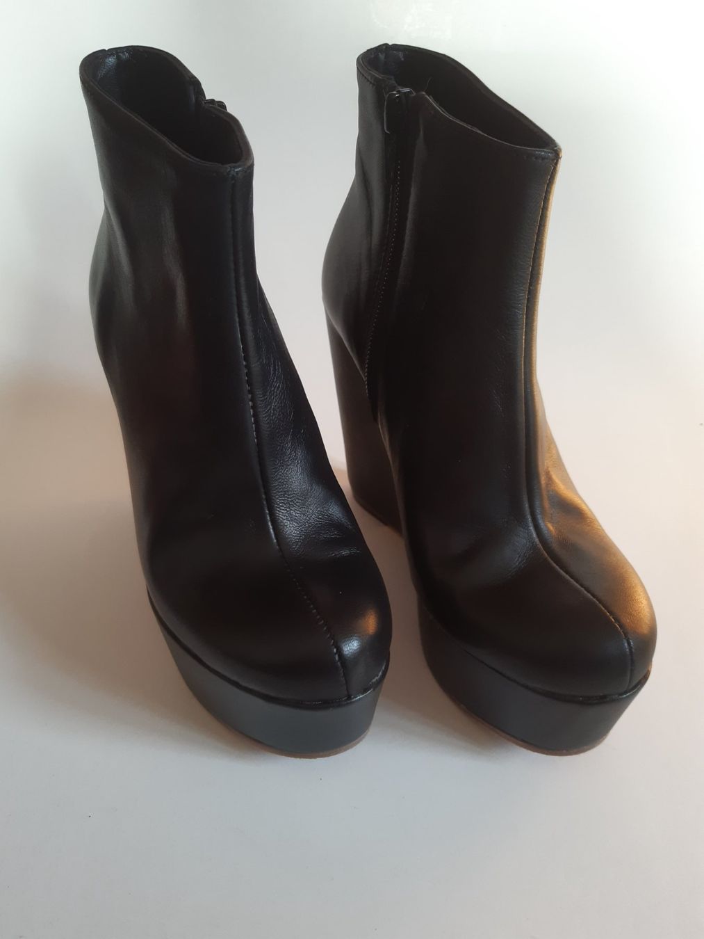 Scarpe da donna: Black real leather Clizia platform boots size 35 – Usato da Verscio venduto da giamma1985