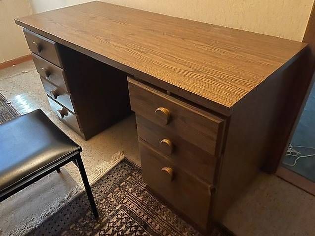 Schreibtische: Schreibtisch – Gebraucht aus Winterthur von Erich48 1
