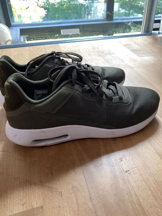 Nike Scarpe da uomo: Nike Air Sneaker Schuhe Gr. 43 oder 8.5 bzw. 27.5 - VERSAND – Usato da Innerferrera venduto da tic_p7qd 1