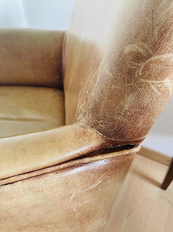 Poltrone: Deux fauteuils design en cuir  – Usato da Genève venduto da Alamirk 4