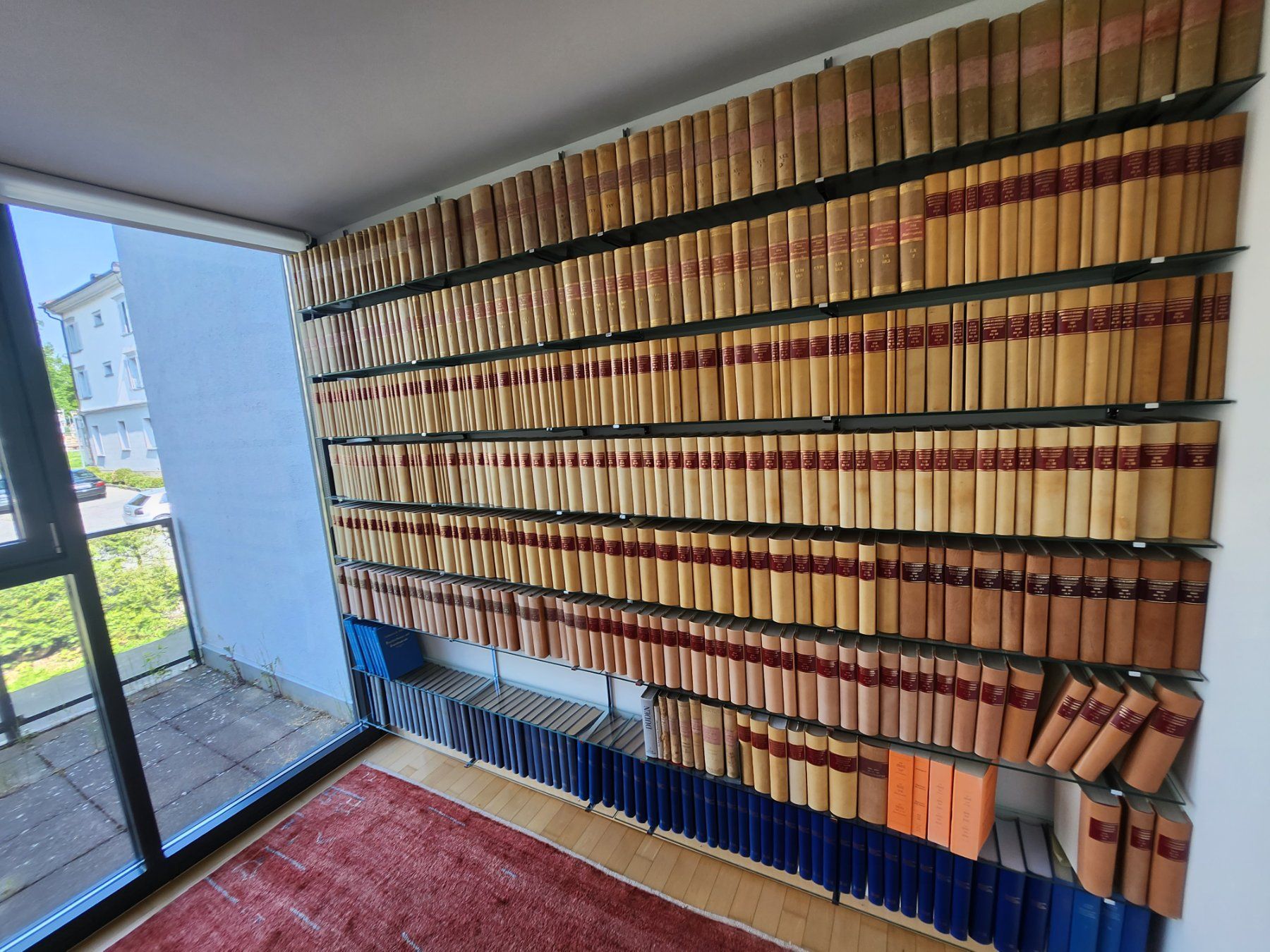Scaffali: Büchergestell Glas Chrom Schmuckstück Regal – Usato da Heiden venduto da pet_f67g 7