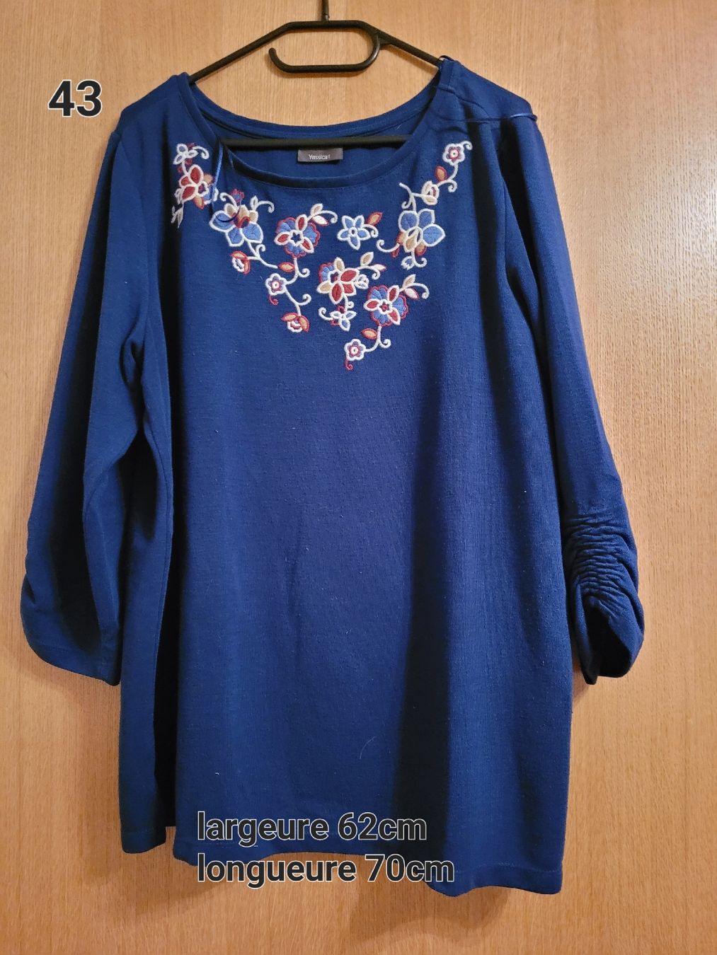 Pulls & Sweat-shirts: pull – D'occasion à St-Maurice par Didote