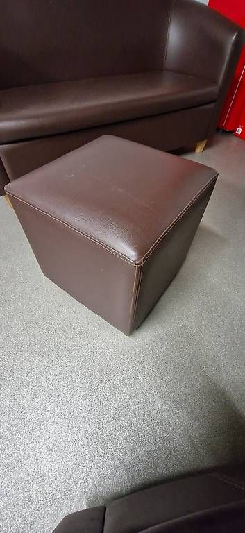 Sofas: Leder Lounge zu verkaufen – D'occasion à Flawil par bonus27 2
