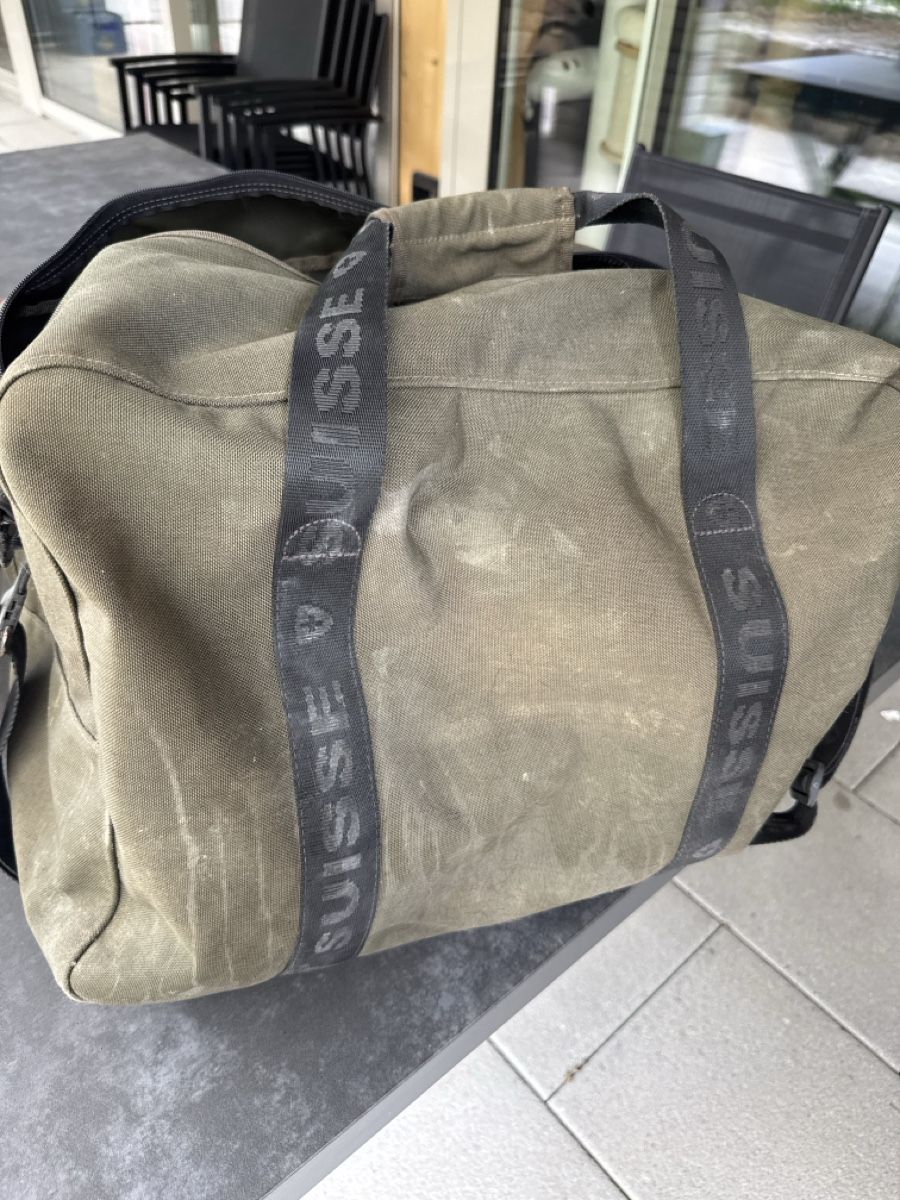 Borse: Militär F-Tasche – Usato da Ennetbaden venduto da steve-ou