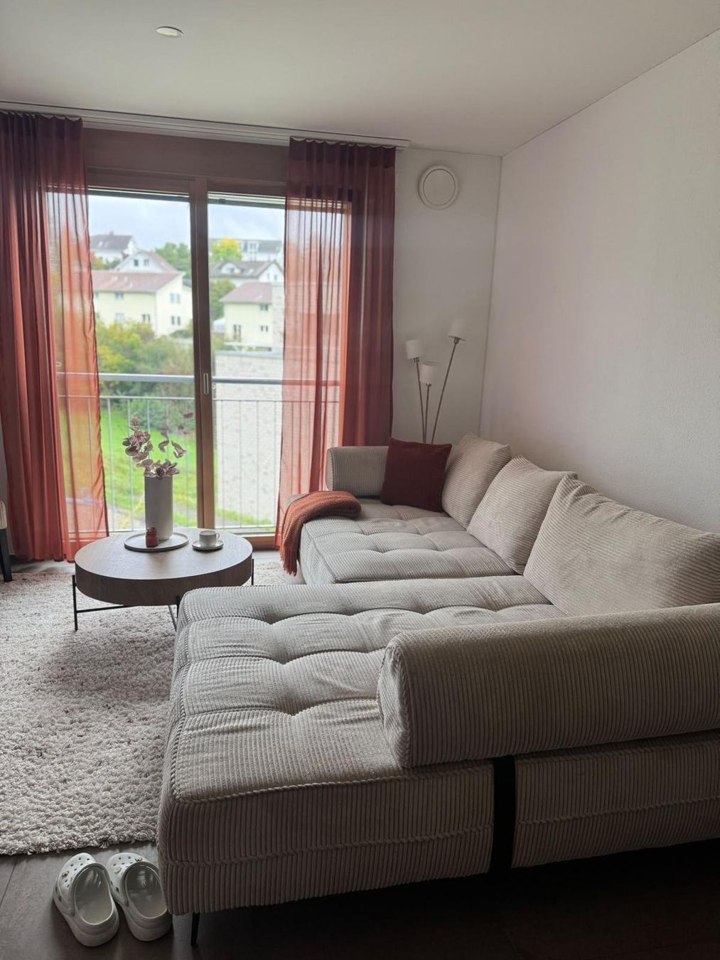 Sofas: Ecksofa Cordstoff beige gebraucht in gutem Zustand – Gebraucht aus Rüti ZH von ash_f28m