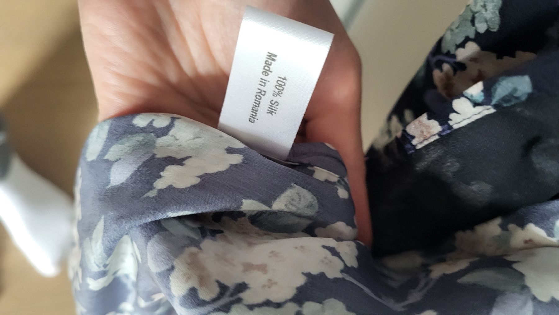 Bademäntel: Liberty 100% silk bath robe – Gebraucht aus Winterthur von dk4112 2
