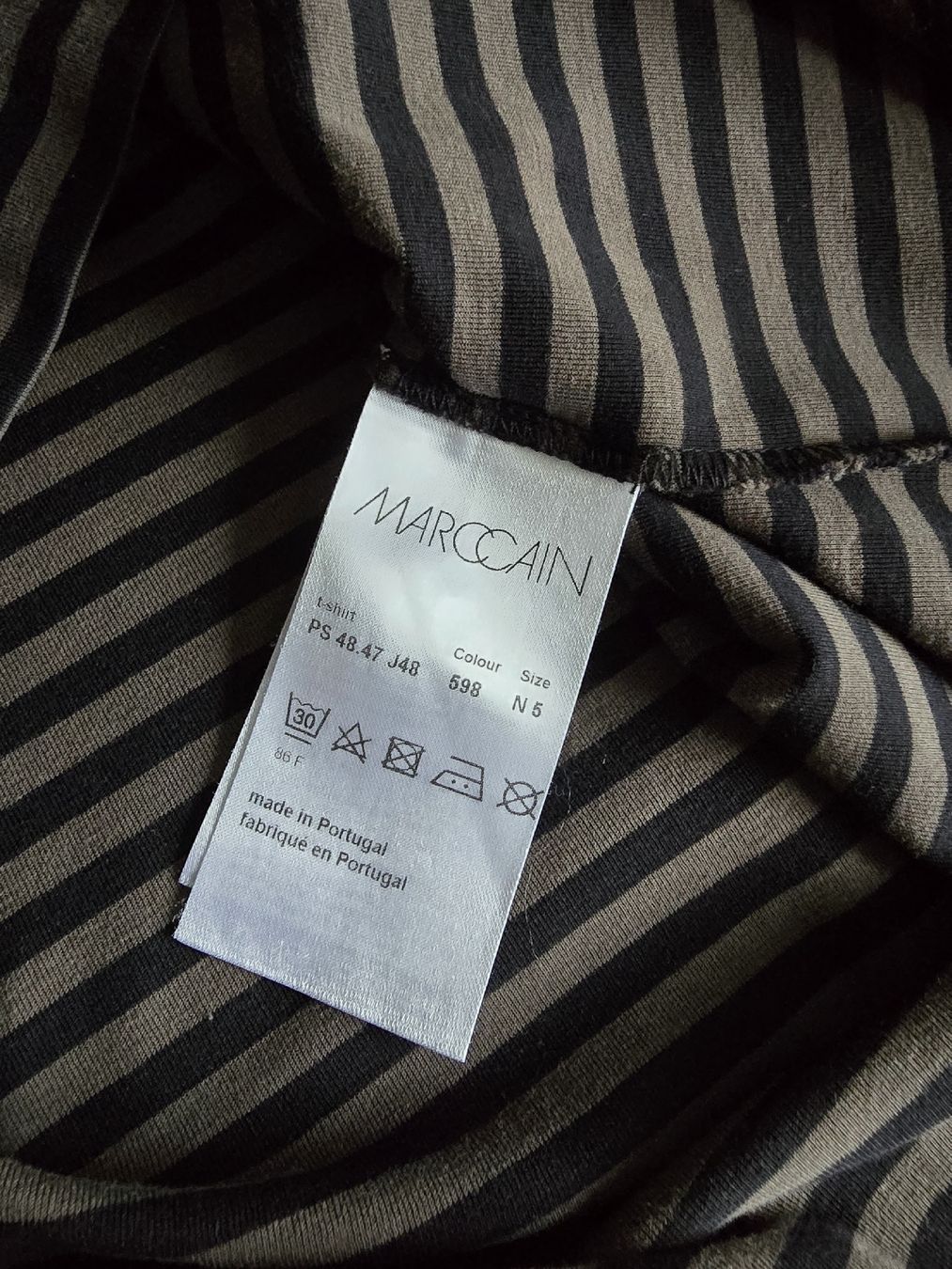 Marc Cain Maglioni & Felpe: Marc Cain  Shirt No5=42 eher40 – Usato da Zufikon venduto da manifesto