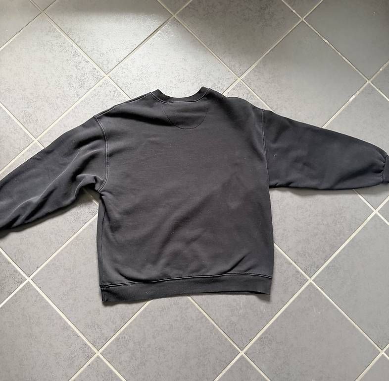 Maglioni & Felpe: H&M BILLIE EILISH SWEATSHIRT – Usato da Affeltrangen venduto da janaleiin 2